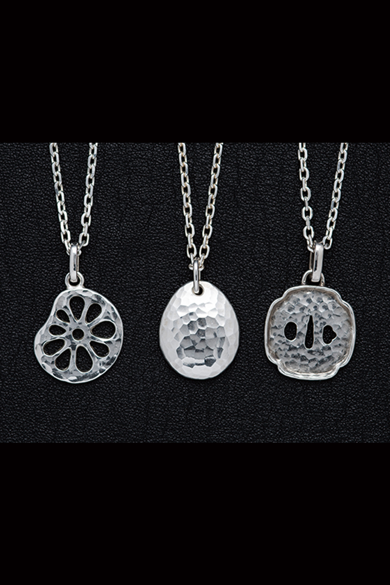 シルバーペンダント
Silver pendants